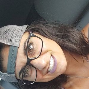 Meet your Posher, Carissa